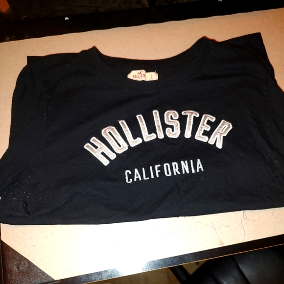 Hollister tshirts - Picture 1 of 2